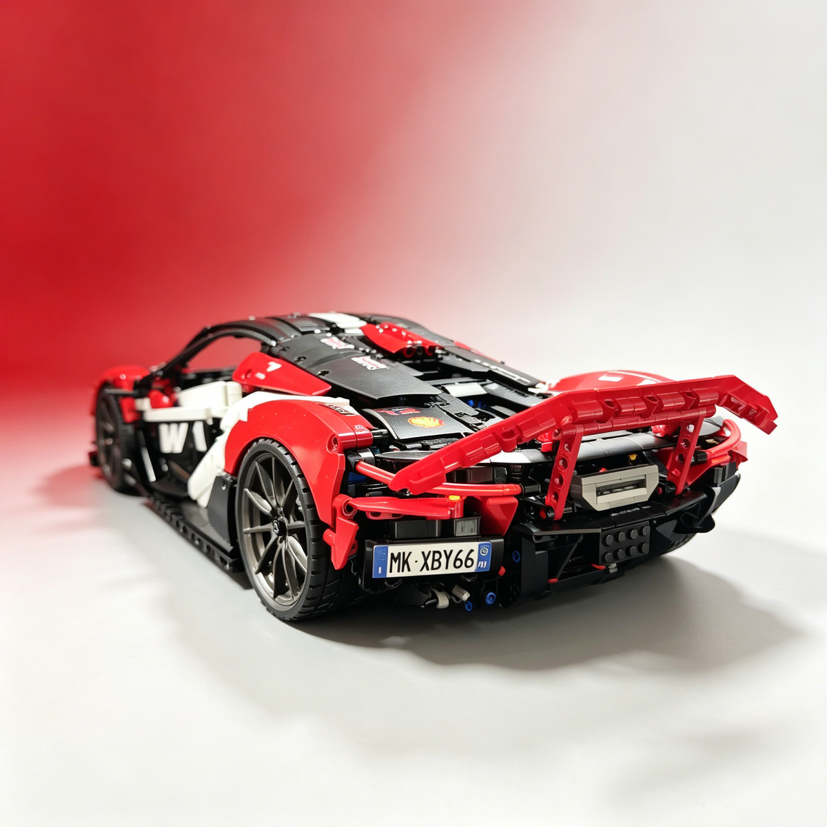 McLaren W1 1 8 Scale Model Car Marlboro Livery Finished Building Blocks