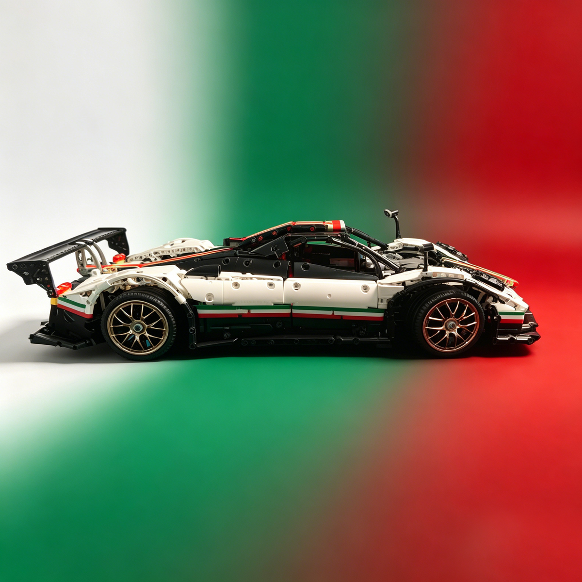 Pagani Zonda R 1:8 Finished Building Block Car 3180PCS