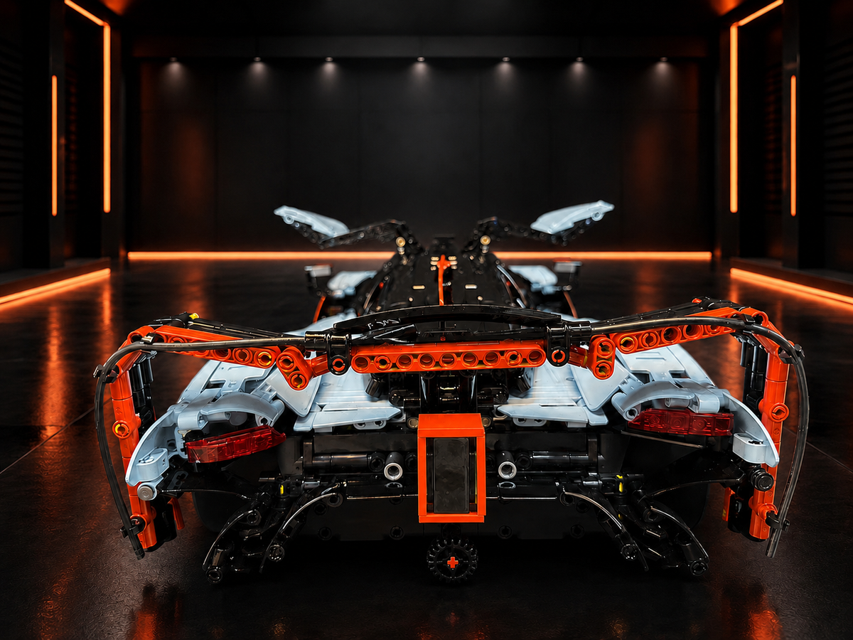 Aston Martin Valkyrie Contrast Custom Livery 3728PCS Finished Building Blocks